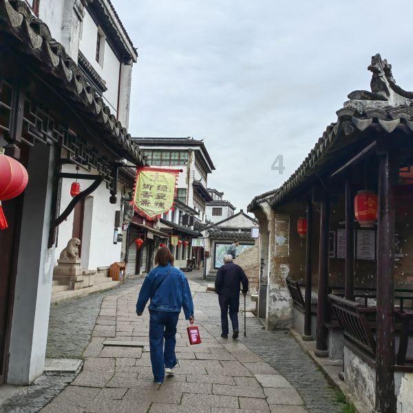 森迪穿越魔法学院